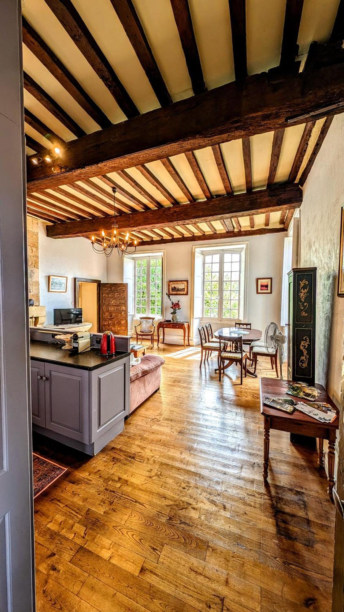 Centrally Located Sarlat Apartment With Medieval Town Views מראה חיצוני תמונה